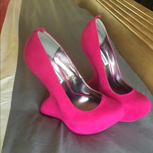 Steve Madden hot pink heels - Picture 1 of 4